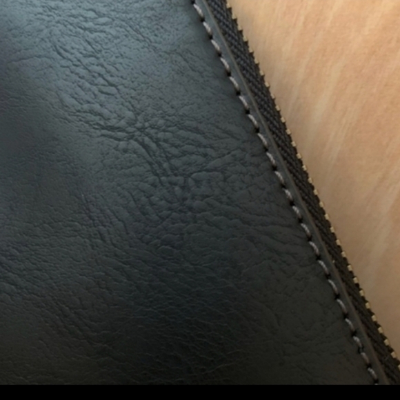 Fossil black double pouch/wristlet - Picture 2 of 6